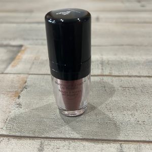 Younique moodstruck crush lip powder- Contrite